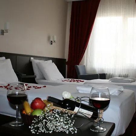 Diana Hotel Hotel 2*
