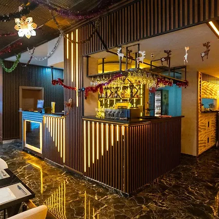 Hotel Diana
