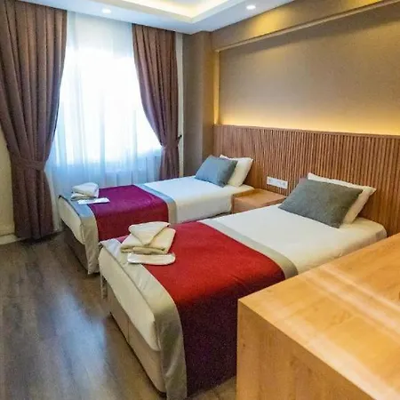 Diana Hotel 2*