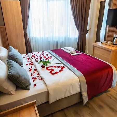 Hotel Diana 2*